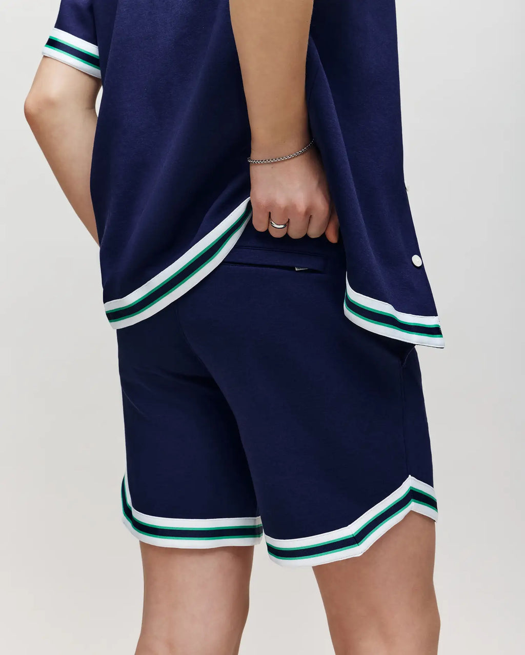 Premium KIDS BASIL TAPED SHORT 3- 7