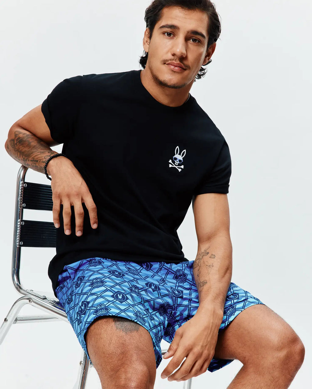 Premium MENS SUNNY CHEST GRAPHIC TEE