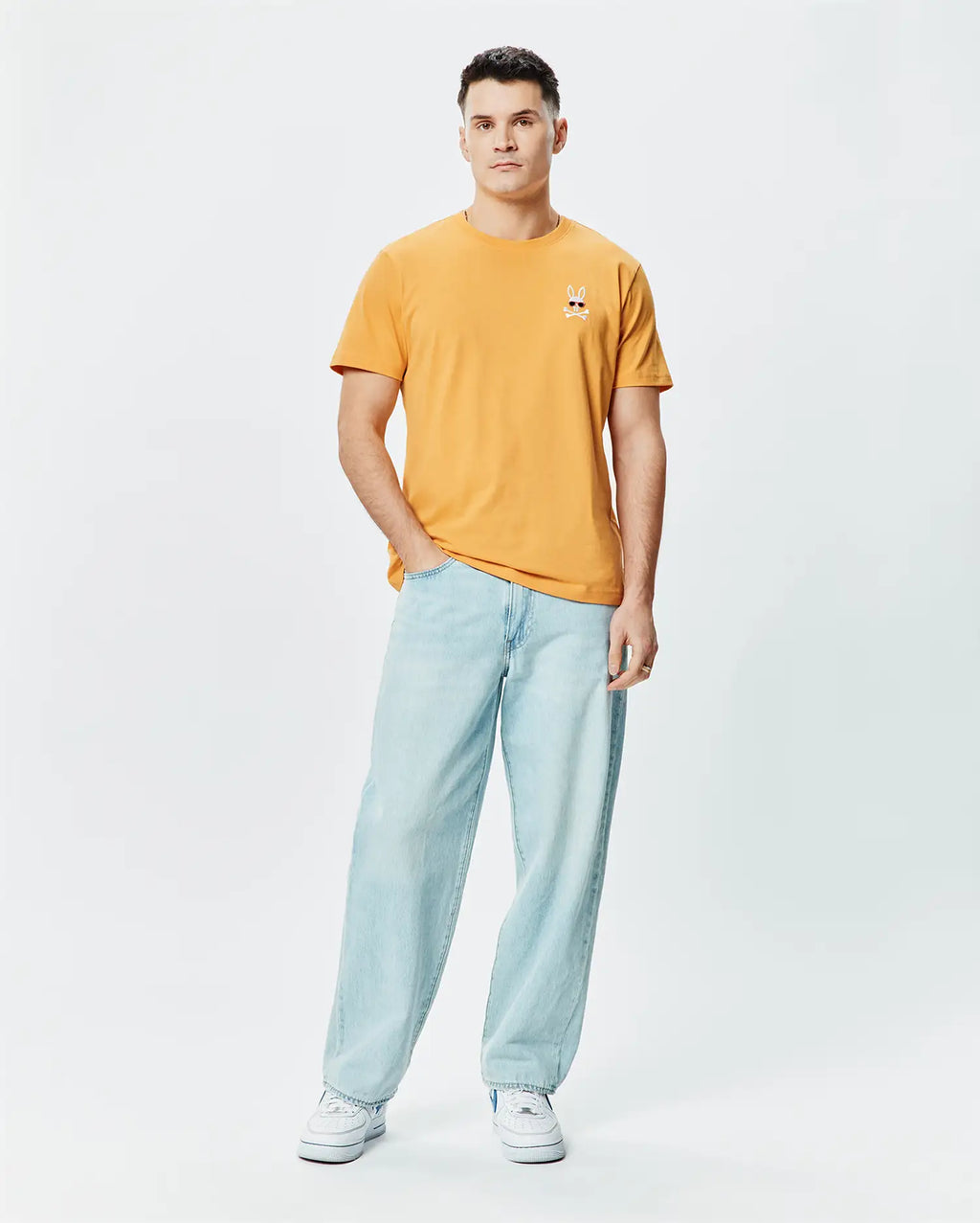 Premium MENS SUNNY CHEST GRAPHIC TEE